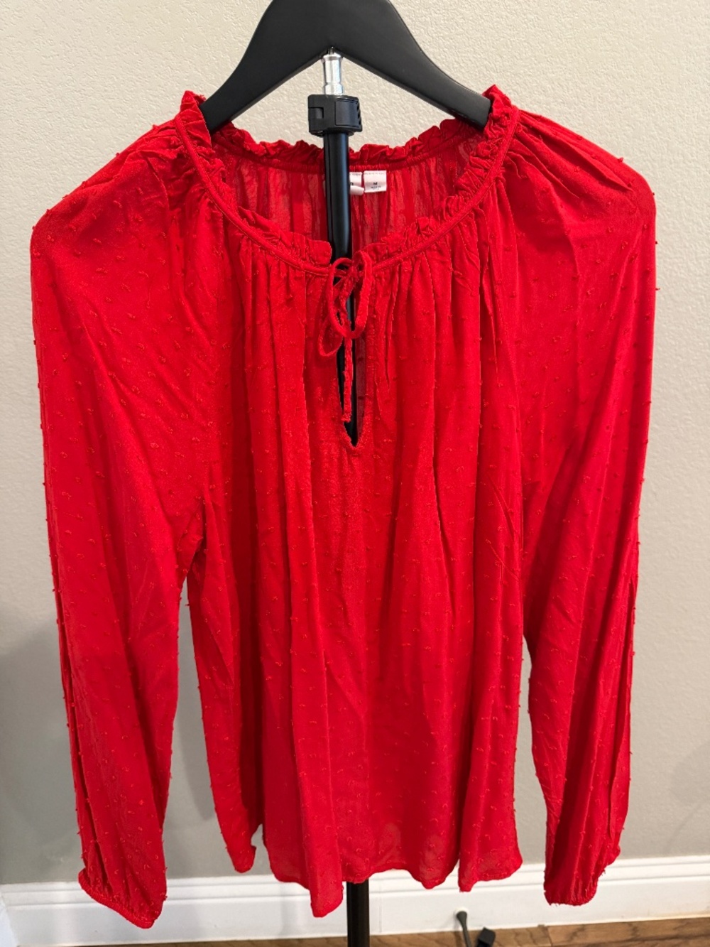 Gap Red textured blouse size medium with tie neck detail and sleeve detail
